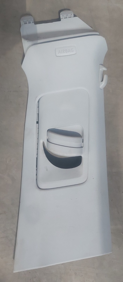 T-CROSS RIGHT B-PILLAR TRIM UPPER