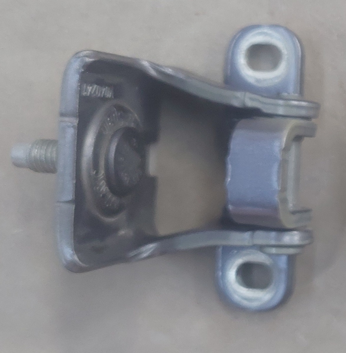 T-CROSS TAILGATE HINGE