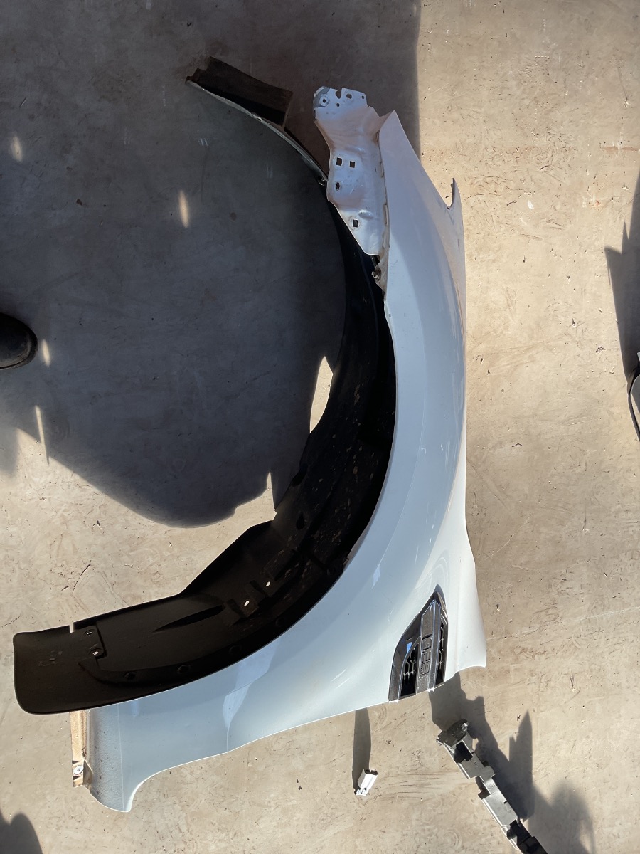 RANGER T7 LEFT FENDER
