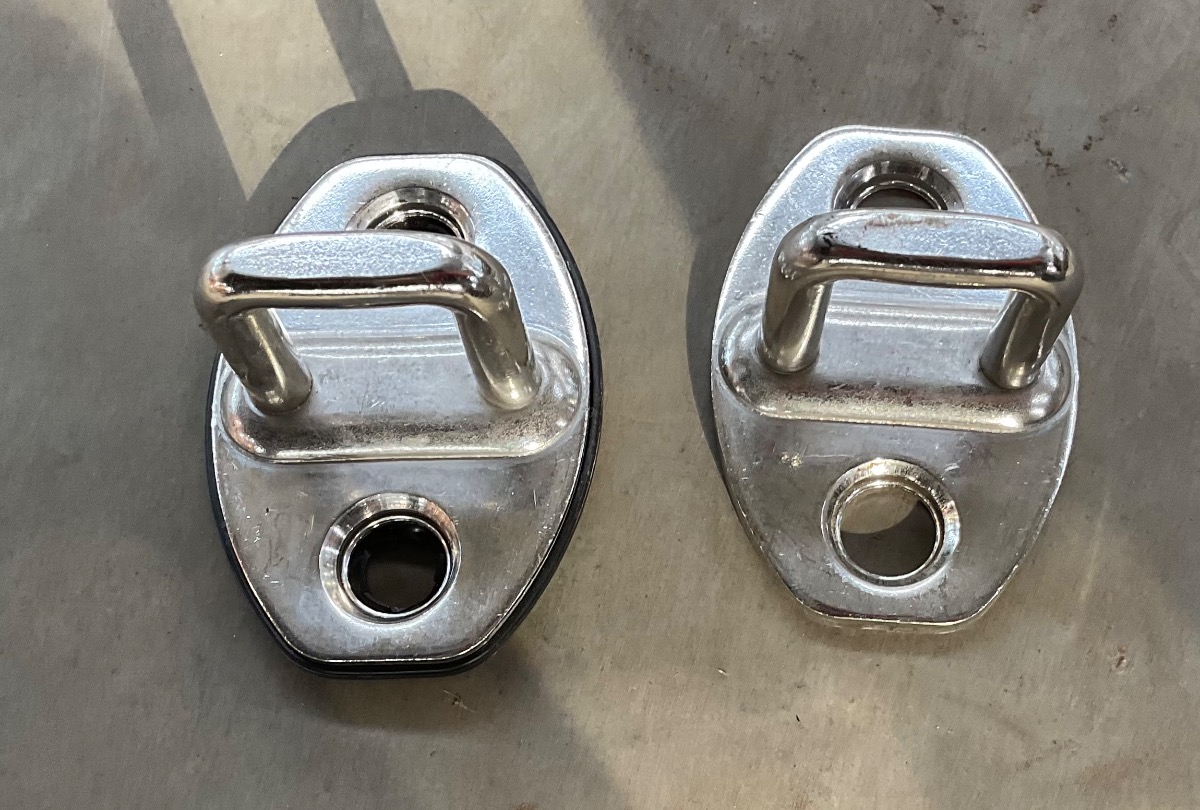 TIGUAN ALLSPACE FRONT DOOR STRIKER PLATE