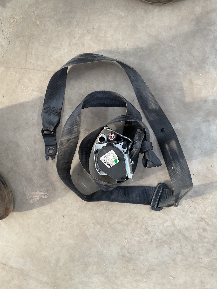 TIGUAN ALLSPACE RIGHT REAR SEAT BELT