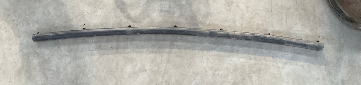 TIGUAN Allspace Front Bonnet Seal
