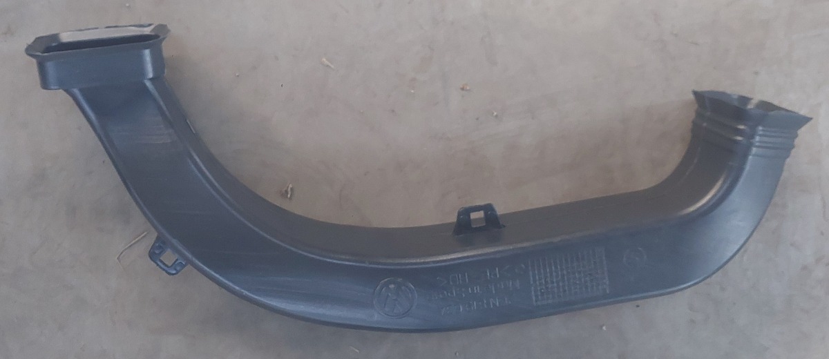 T-CROSS FOOTWELL AIR DUCT