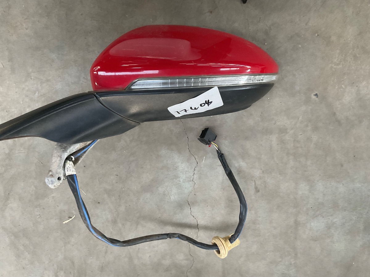 GOLF VII GTi LEFT MIRROR ELEC + IND