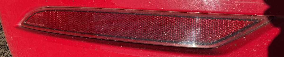 GOLF 7 LEFT REAR BUMPER REFLECTOR