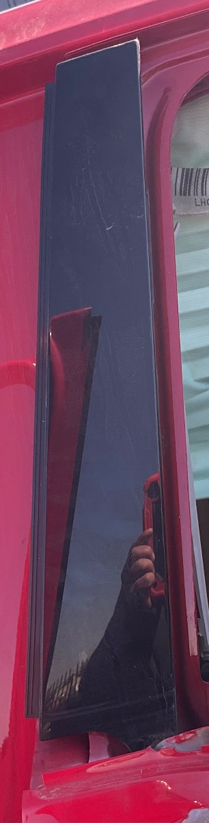 GOLF 7 LEFT REAR OUTER DOOR BEADING