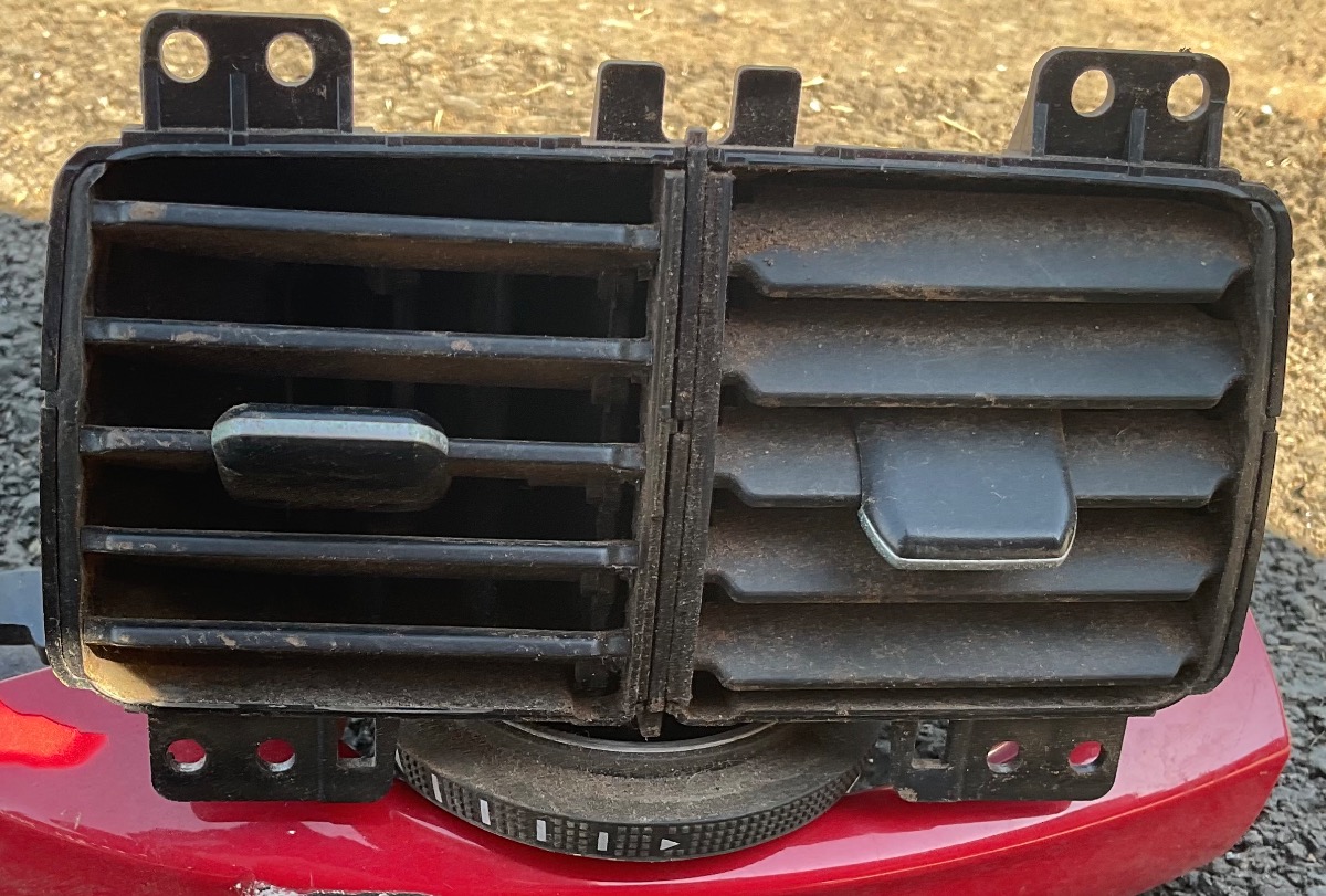 GOLF 7 CONSOLE REAR AIR VENT