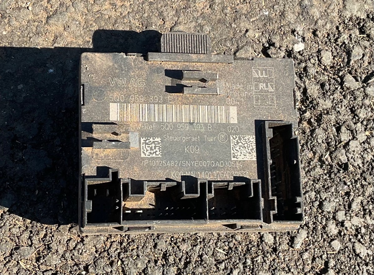 GOLF 7 LEFT FRONT WINDOW CONTROL MODULE
