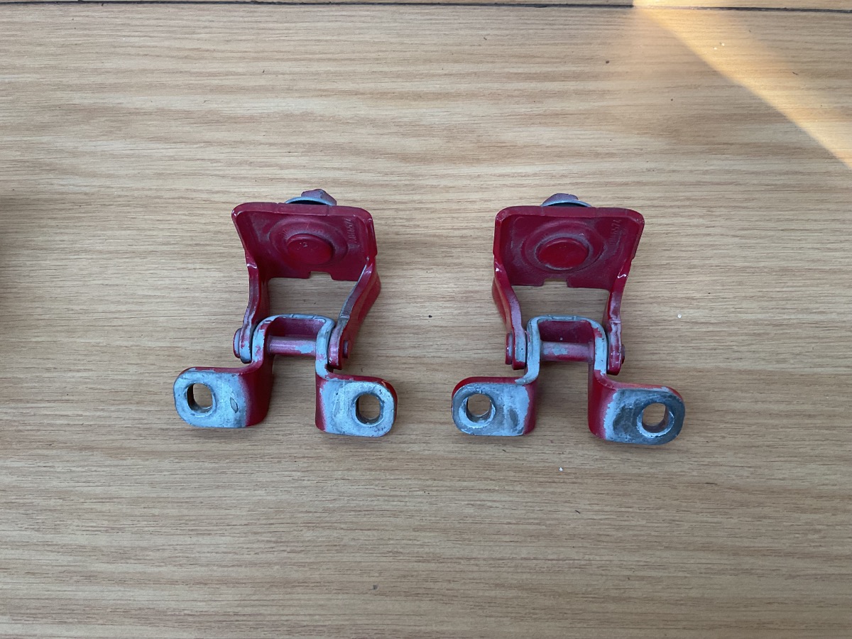 GOLF 7 REAR TAILGATE HINGES