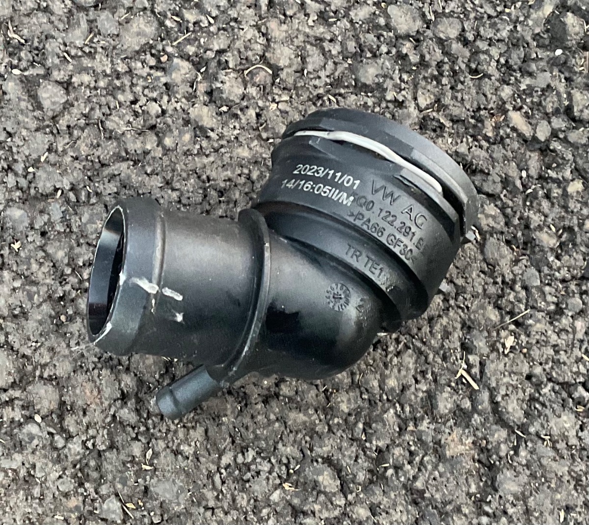 GOLF 7 WATER FLANGE