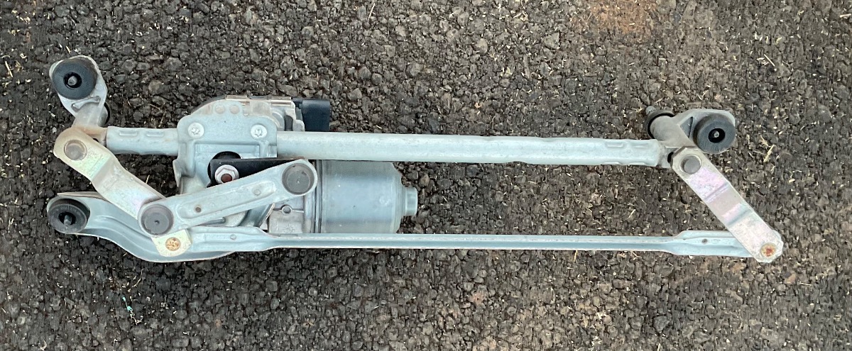 GOLF 7 FRONT WIPER LINKS & MOTOR