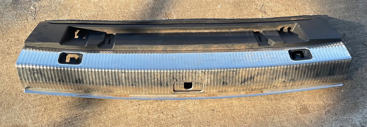 Q3 INNER BOOT TRIM
