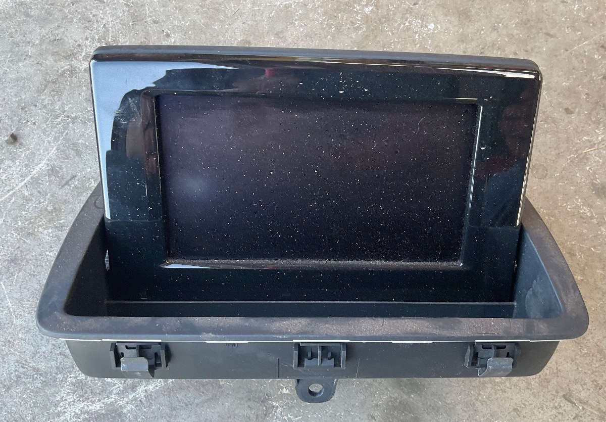 Q3 DISPLAY SCREEN