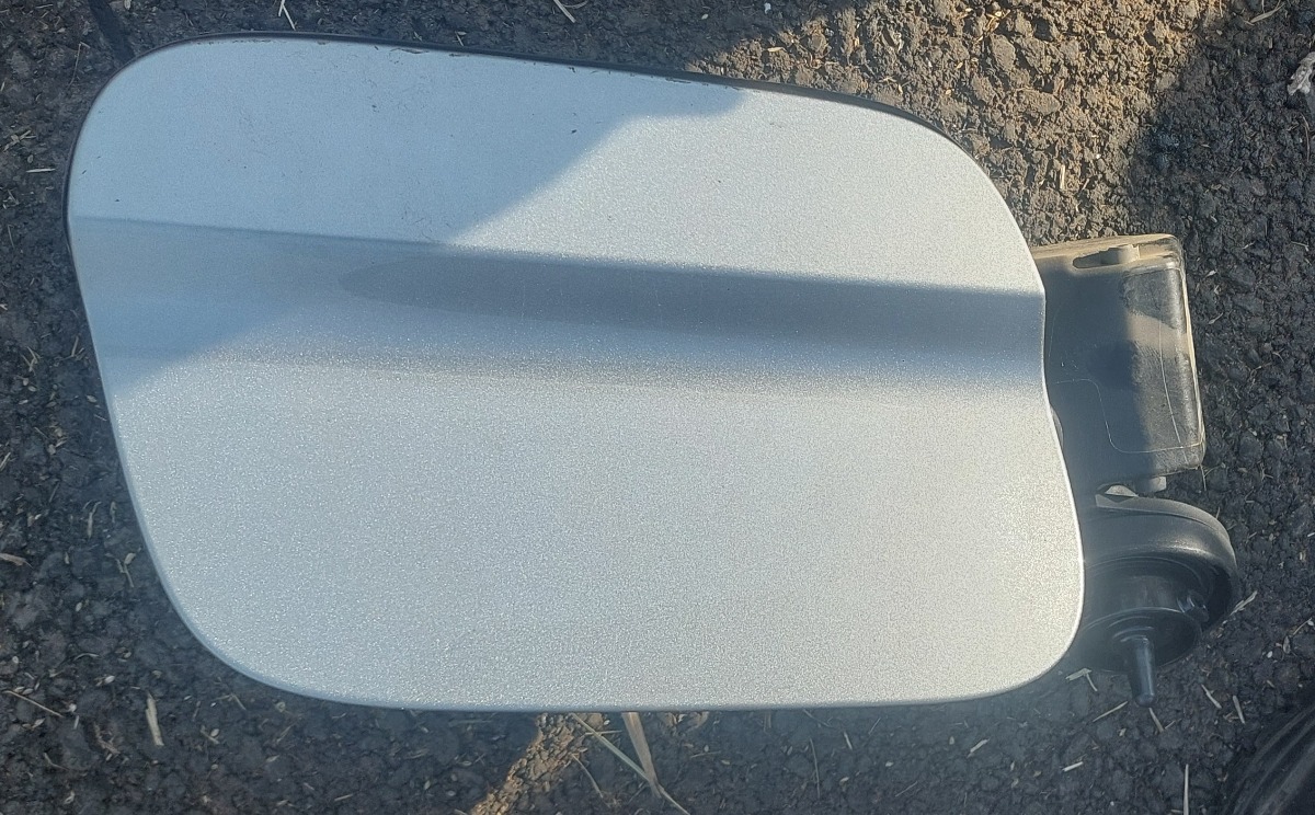 TIGUAN ALLSPACE FUEL FLAP