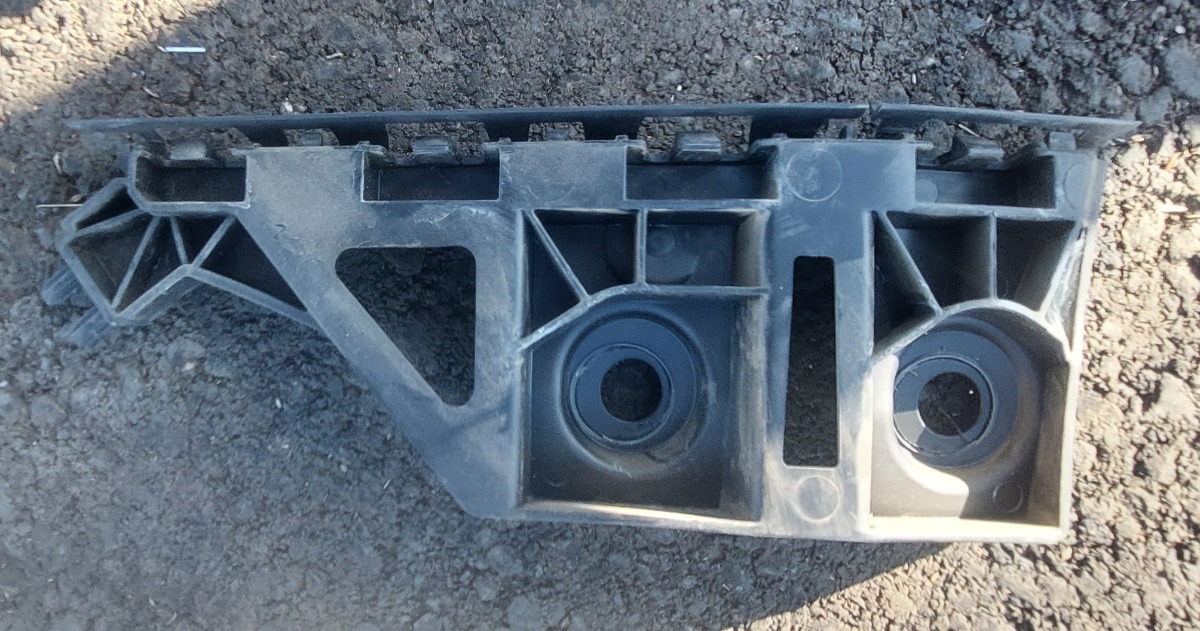T-Cross Rear Right Outer Bumper Guide