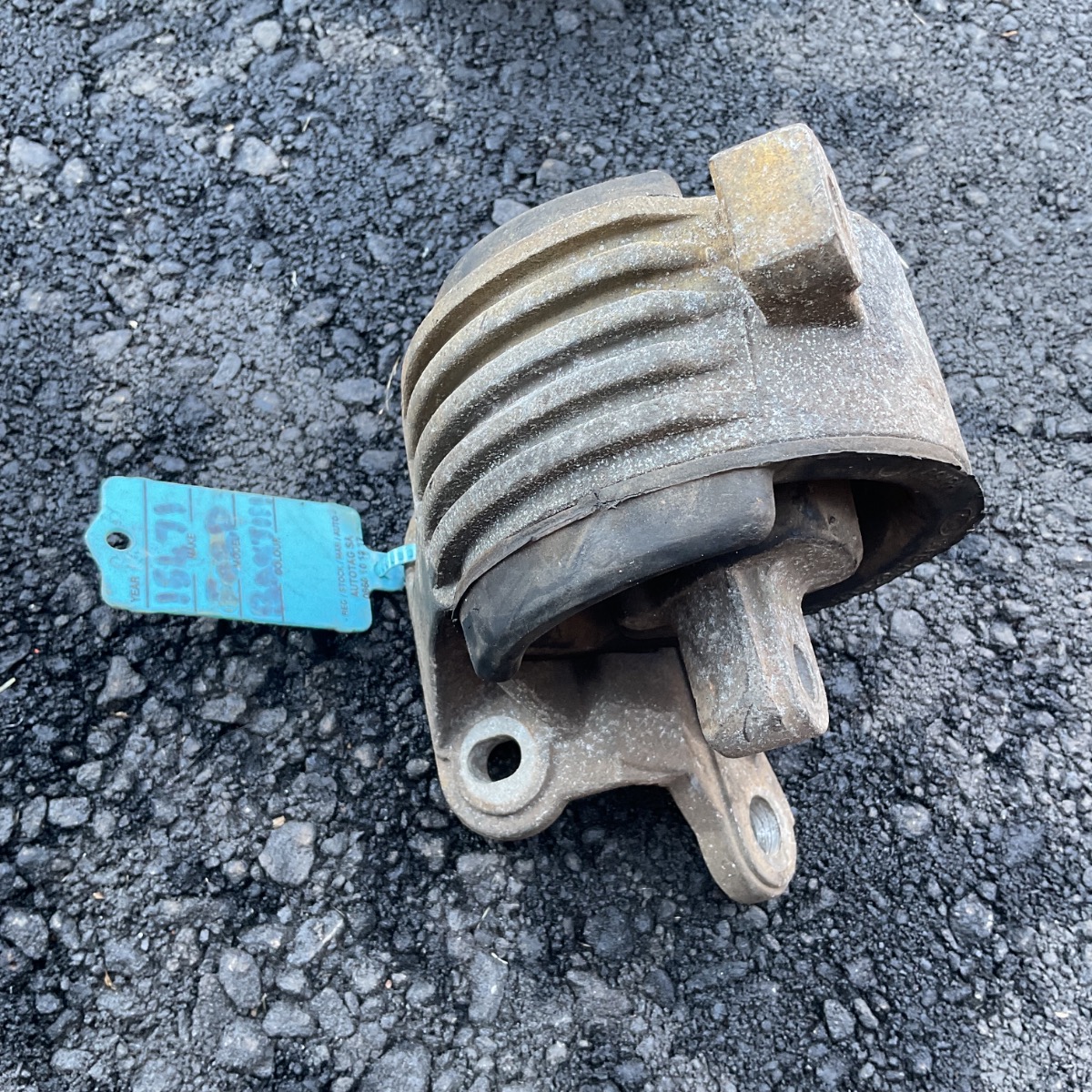 BANTAM 1.3i A/C P/U GEARBOX MOUNTING