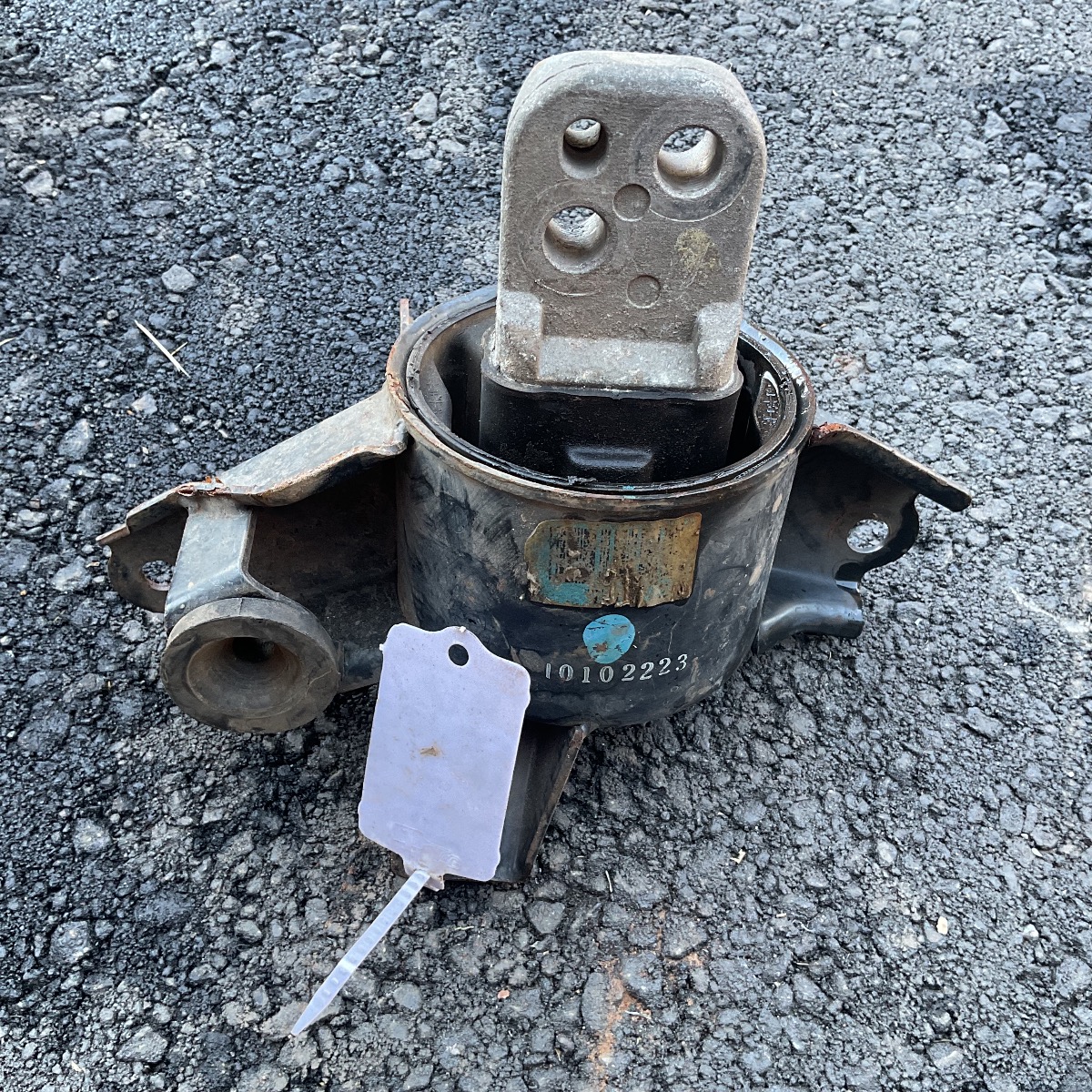 CERATO 2.0 ENGINE MOUNTING