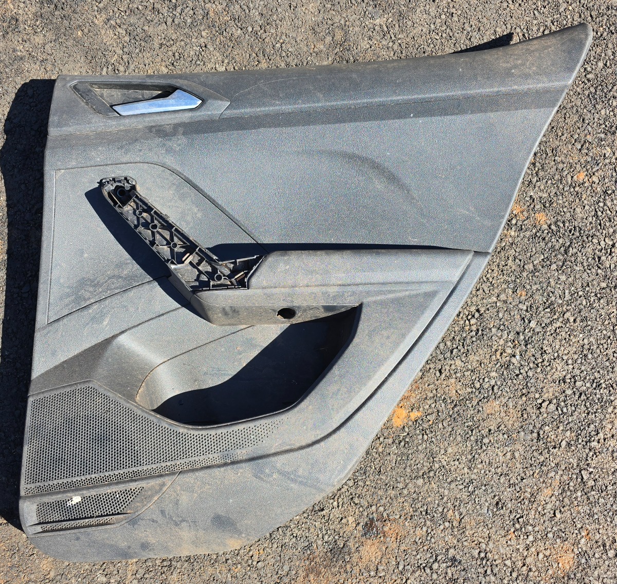 T-CROSS RIGHT REAR DOOR PANEL