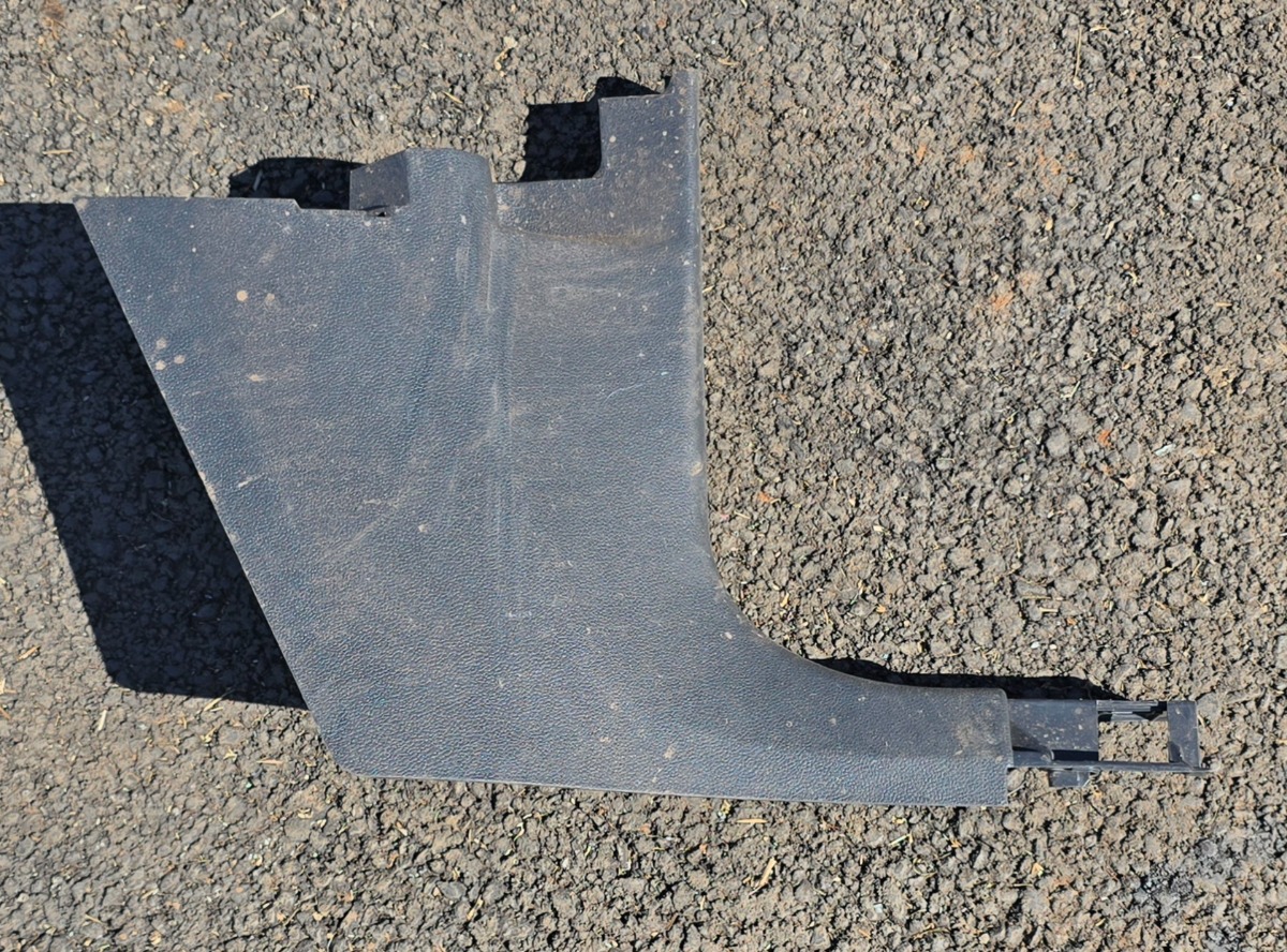 T-Cross Lower A-Pillar Trim - Right
