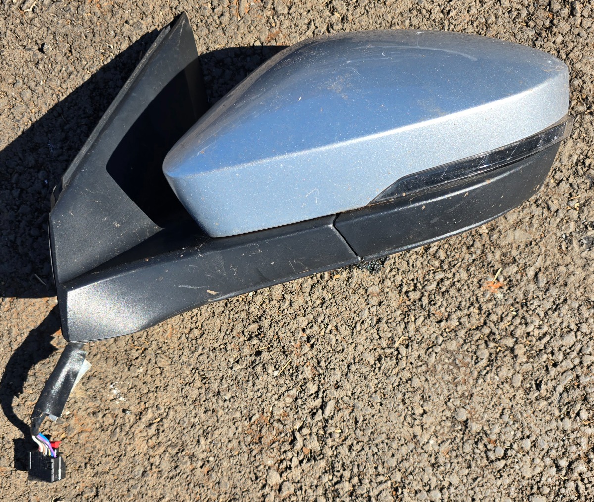 T-CROSS LEFT MIRROR