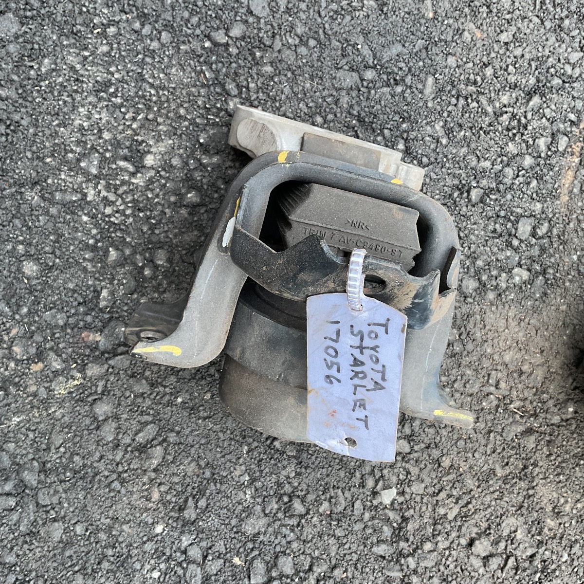 STARLET 1.5 Xi ENGINE MOUNTING