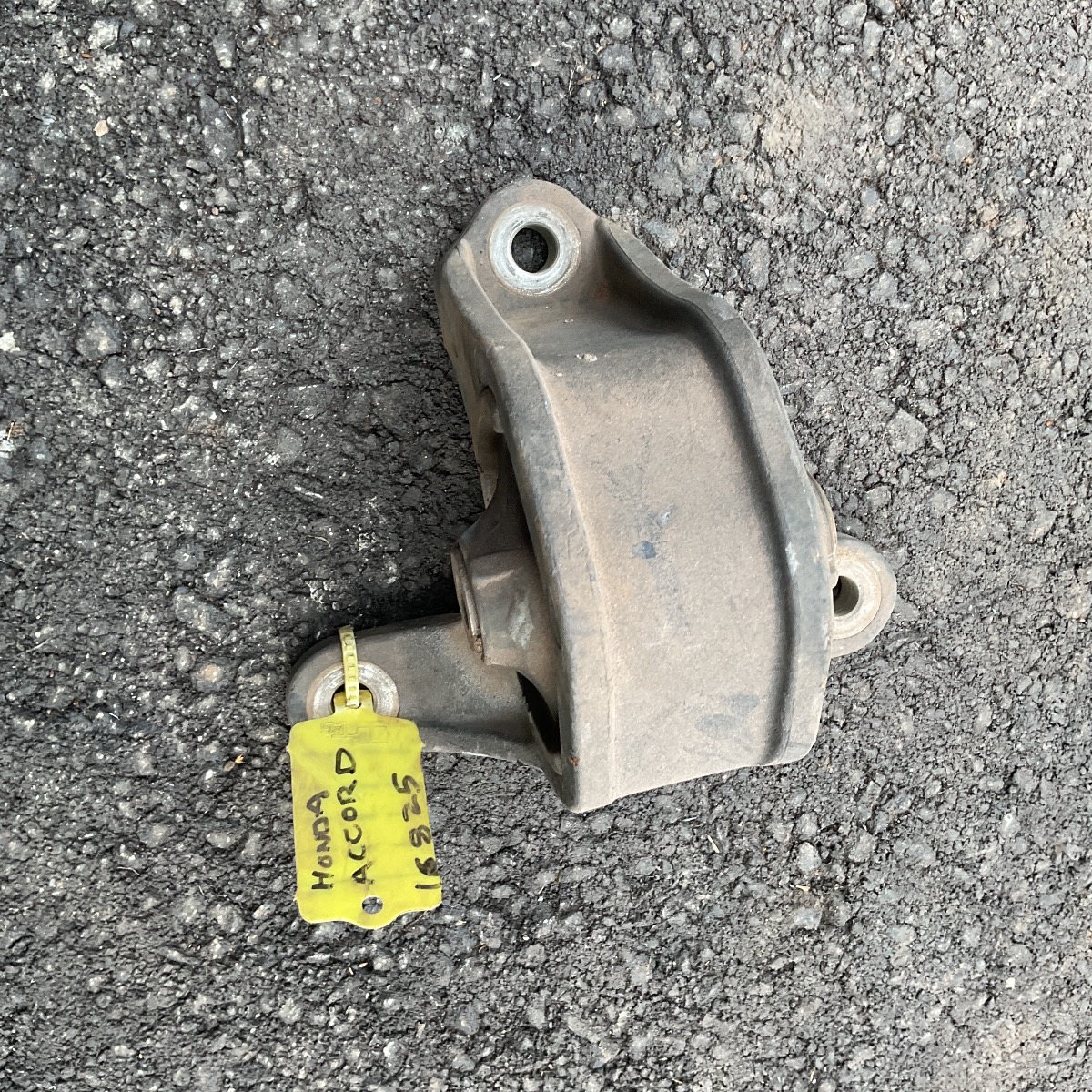 ACCORD 2.0i ENGINE MOUNTING