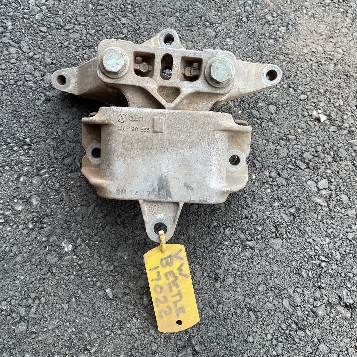 BEETLE 2.0 Highline A/T GEARBOX MOUNTING