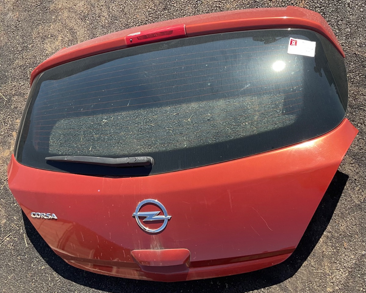 CORSA ESSENTIA TAILGATE SHELL