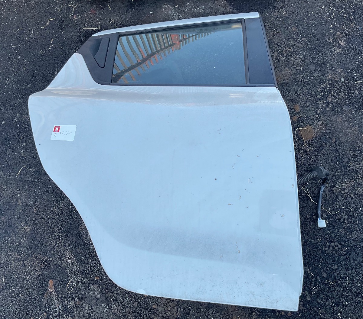 SWIFT RIGHT REAR DOOR