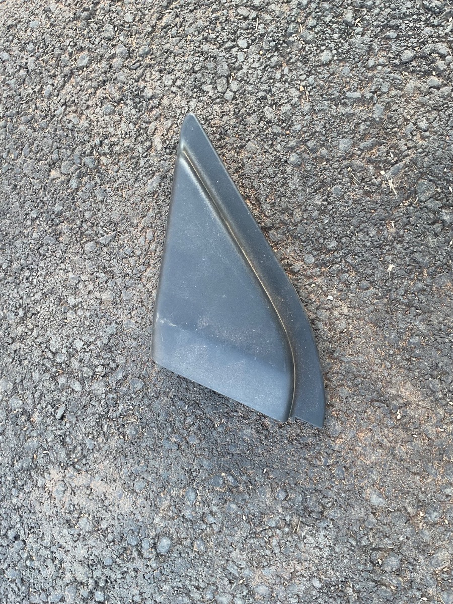 URBAN CRUISER LEFT INNER MIRROR TRIM