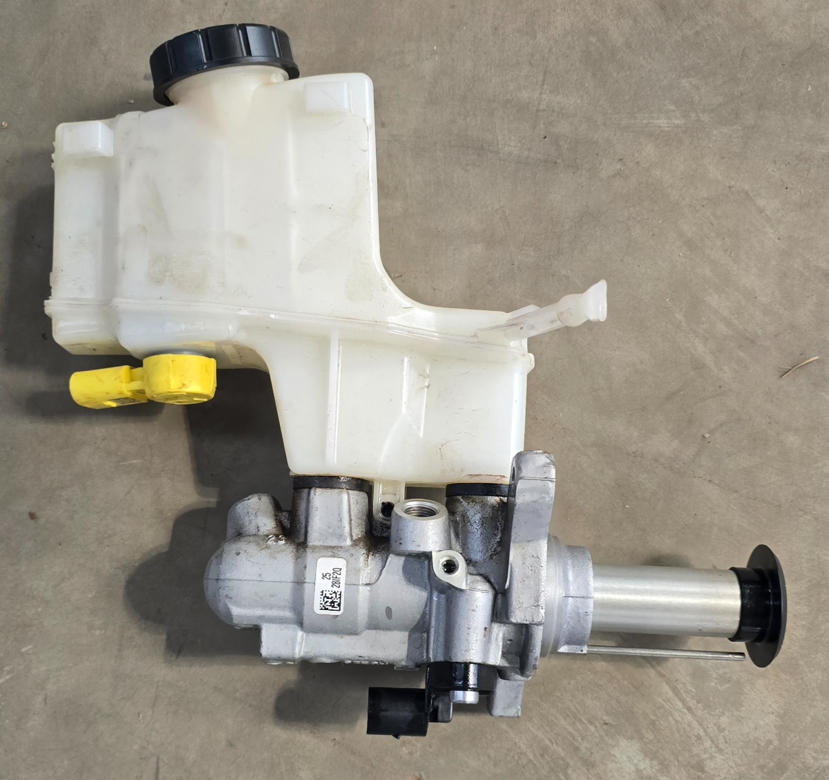 T-CROSS AUTO BRAKE MASTER CYLINER