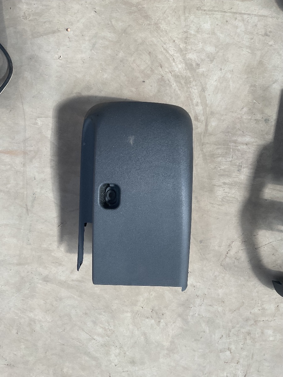 TIGUAN ALLSPACE LOWER STEERING COVER