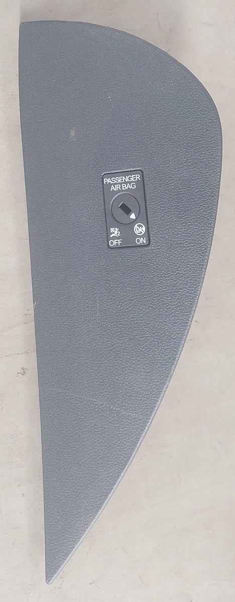 T CROSS FRONT RIGHT DASH TRIM