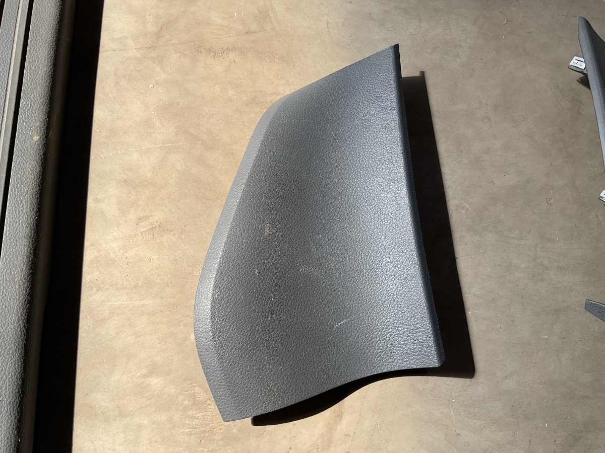 RANGER T7 RIGHT DASH TRIM