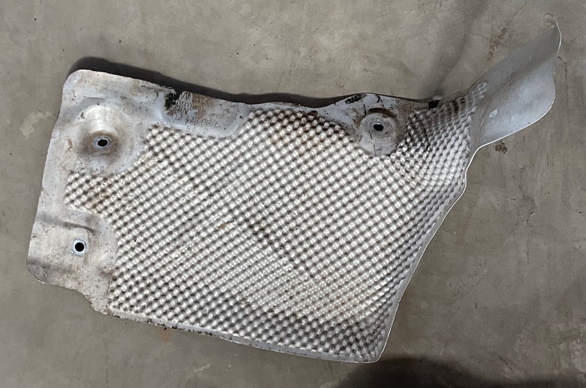 TIGUAN ALLSPACE STEERING RACK HEAT SHIELD
