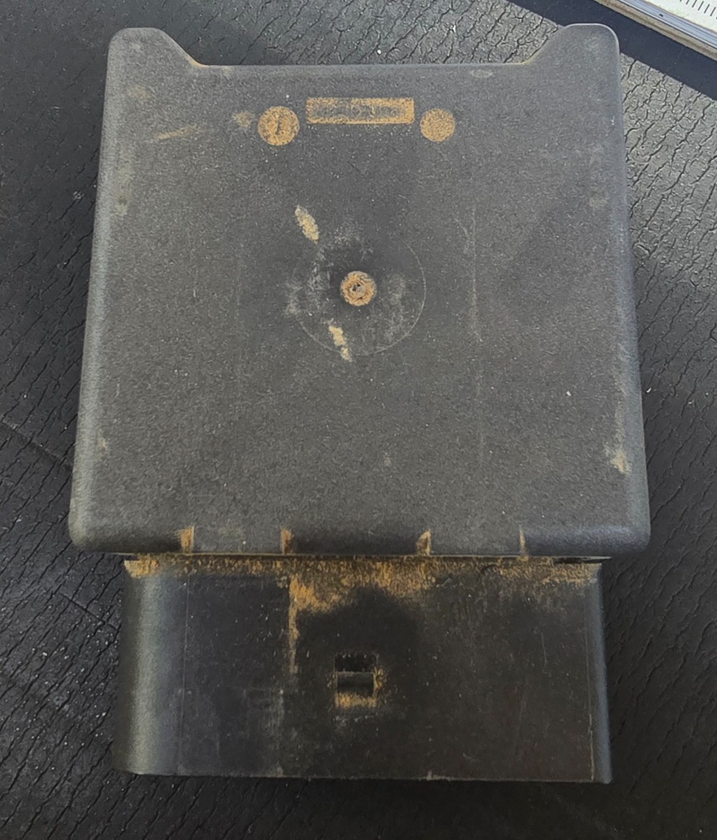 TIGUAN ALLSPACE FUEL CONTROL UNIT