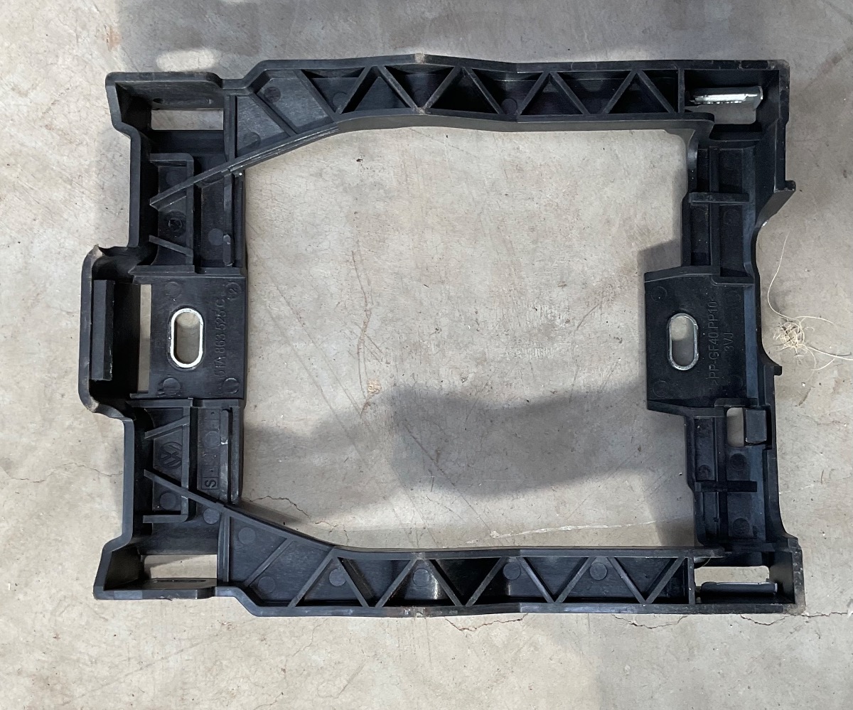 TIGUAN ALLSPACE GEAR SHIFT BRACKET