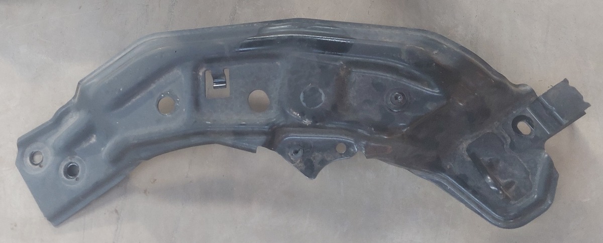 T-CROSS LOCK CARRIER STRUT LEFT