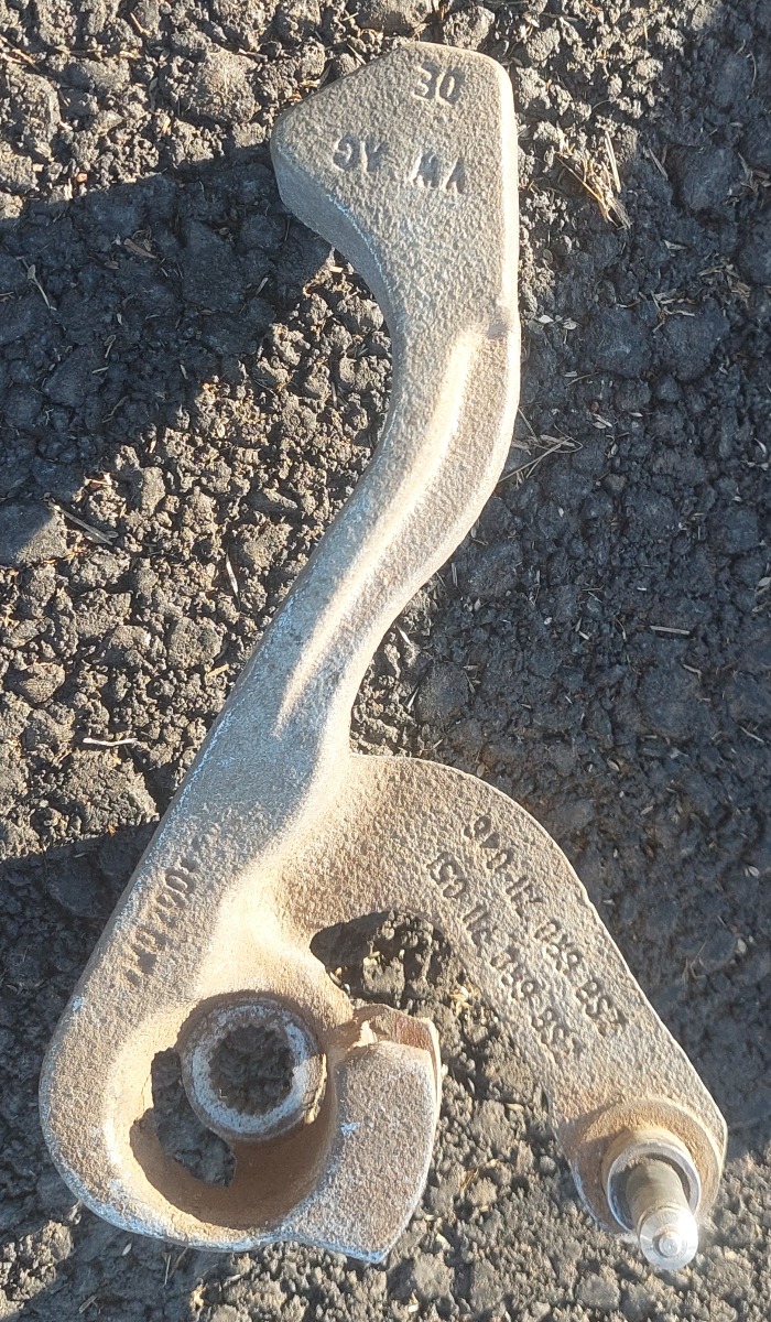Gear shift cable link lever