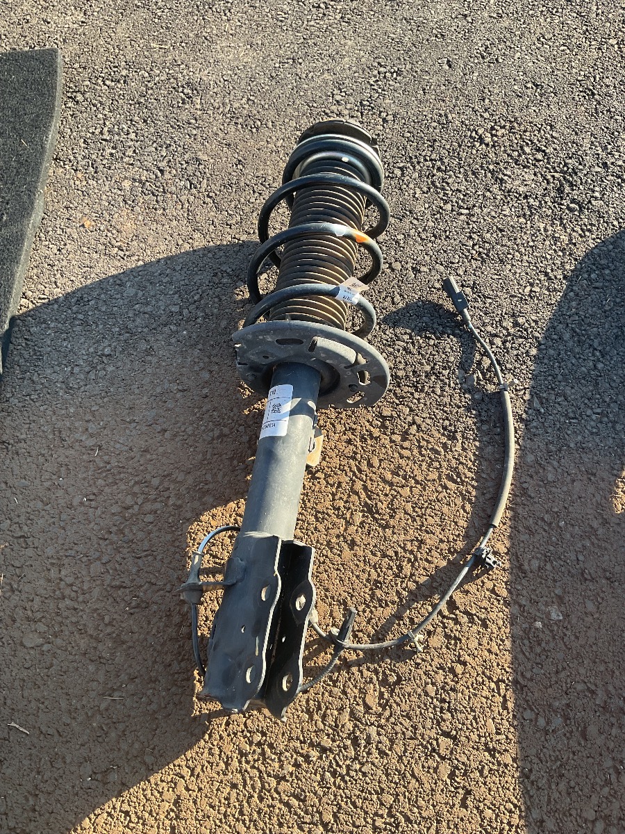 URBAN CRUISER LEFT FRONT SHOCK