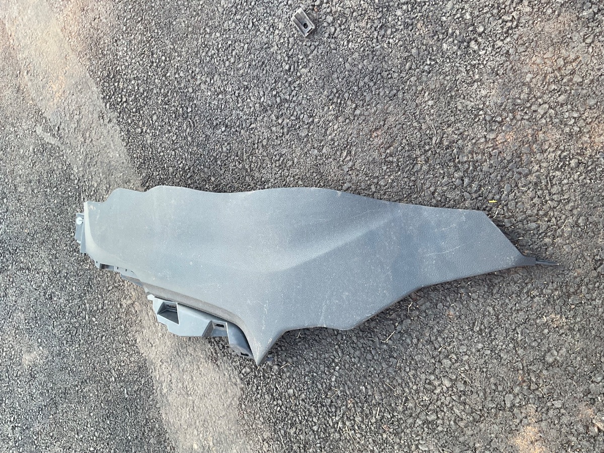 URBAN CRUISER LEFT CONSOLE TRIM