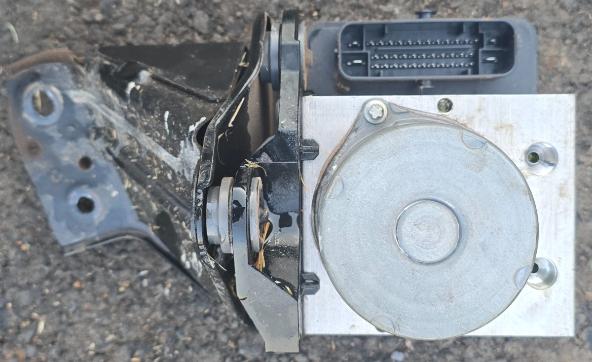 T-CROSS ABS PUMP