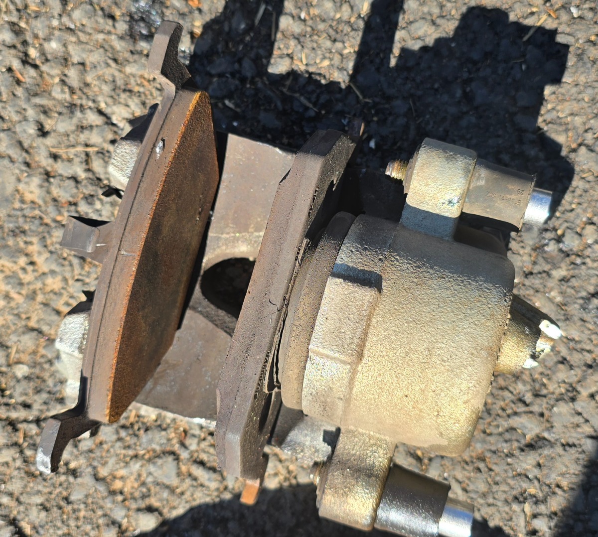 T-CROSS RIGHT FRONT CALIPER