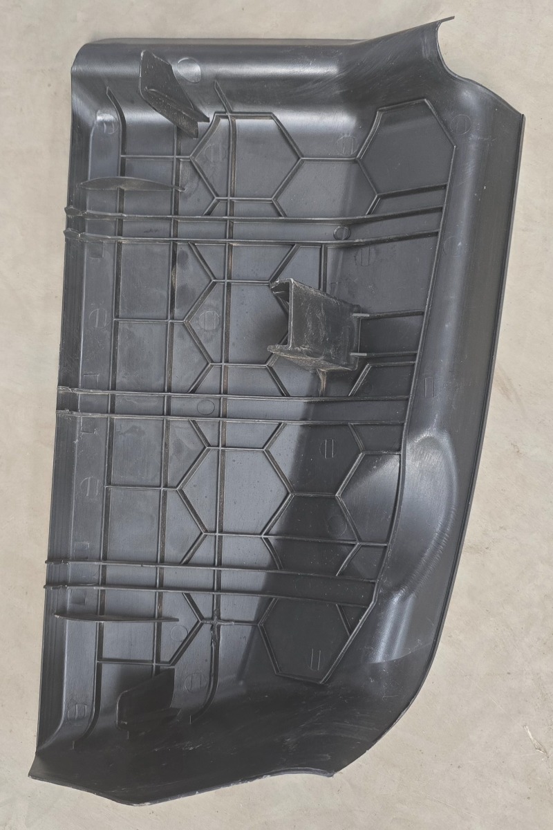 T-CROSS FUSE BOX COVER