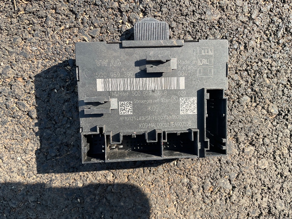 GOLF 7 RIGHT FRONT WINDOW CONTROL MODULE