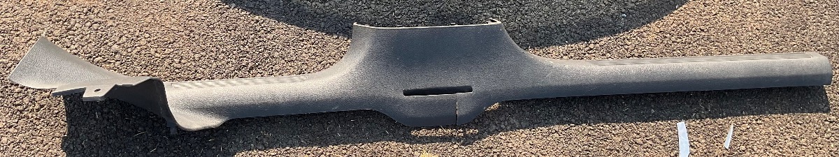 GOLF 7 RIGHT INNER TRIM COVER