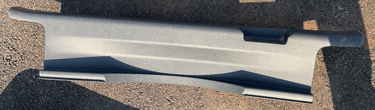 GOLF 7 REAR BOOT INNER LOWER TRIM