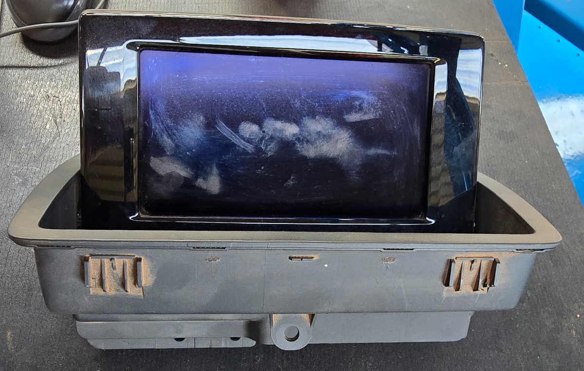 Q3 RADIO DISPLAY