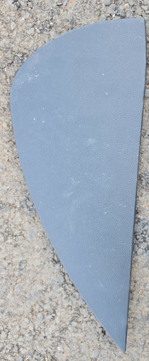T-CROSS DASH COVER RIGHT