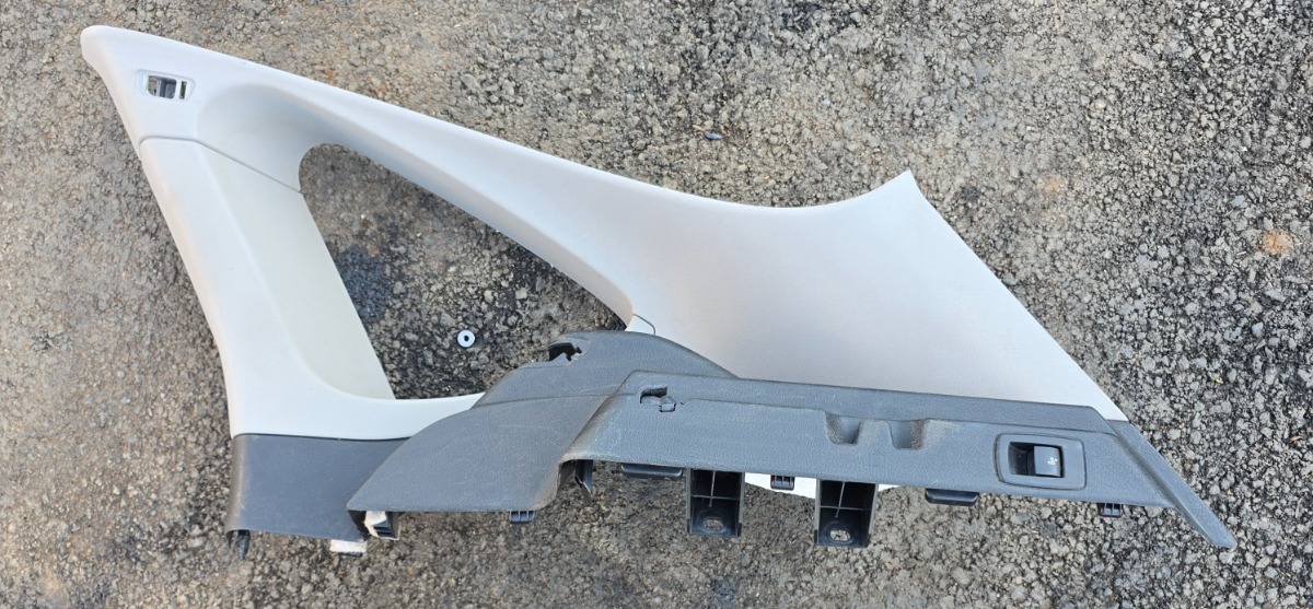 F45 RIGHT REAR C/D-PILLAR TRIM